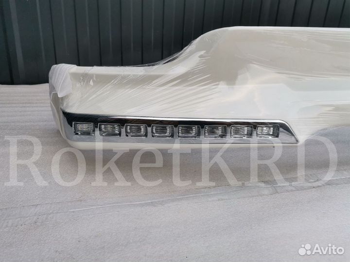 Губа Toyota Land Cruiser 200 12-15г LED в Наличии