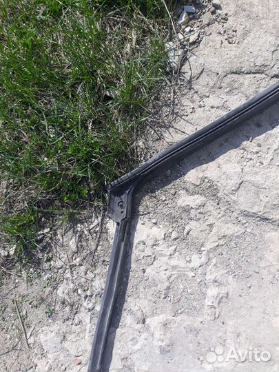 Хавал ф7 Уплотнитель двери задней правой Haval F7