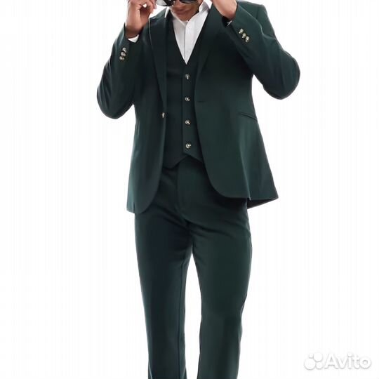Мужской костюм свадебный офисный