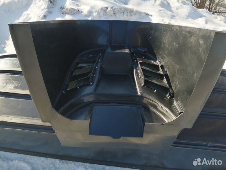 Неубиваемый капот для снегохода Буран