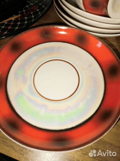 Набор чайных чашек с блюдцами