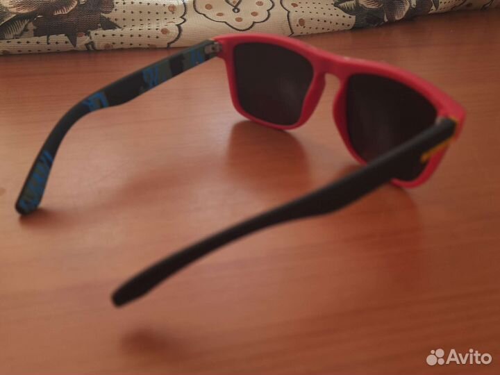 Солнцезащитные очки мужские