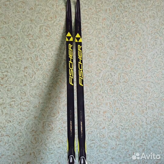 Лыжи беговые Fischer классические 197