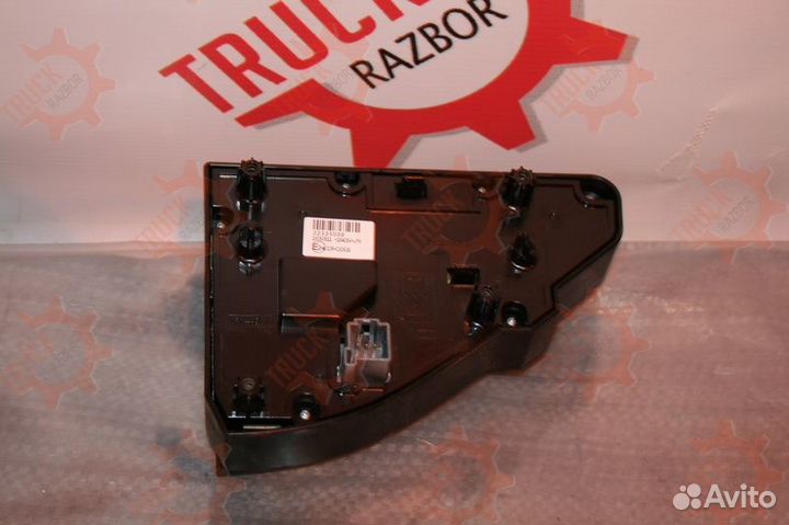 Блок управления радио Volvo