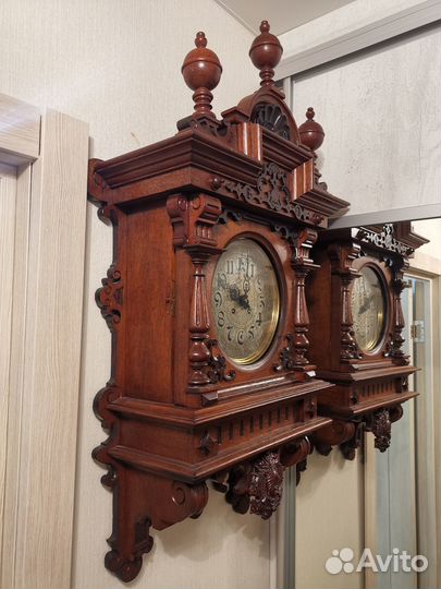 Старинные настенные часы