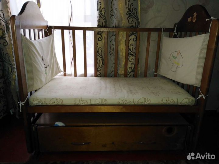 Кроватка маятник