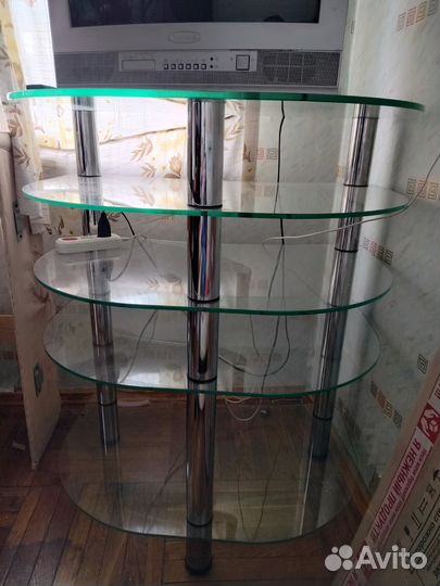 Стеклянная тумба под тв