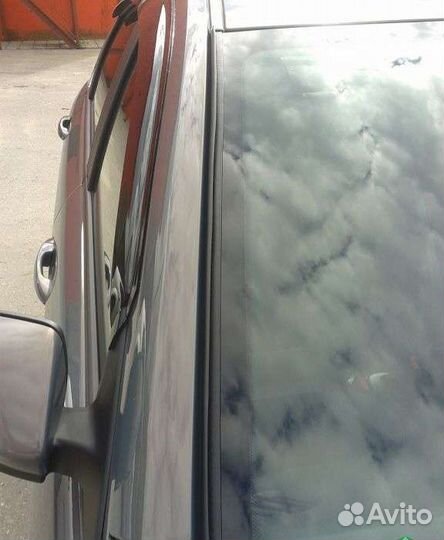 Водостоки (дефлектр) лобового стекла Веста-Ларгус