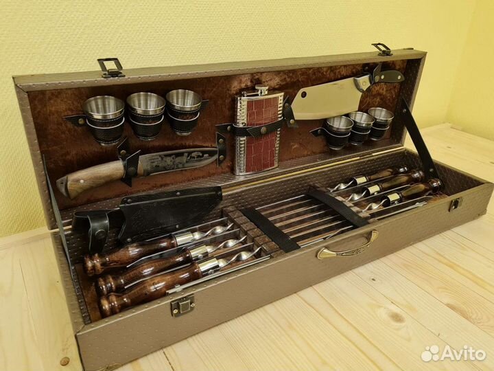 Шампура в чемодане / Подарочный набор Тигр