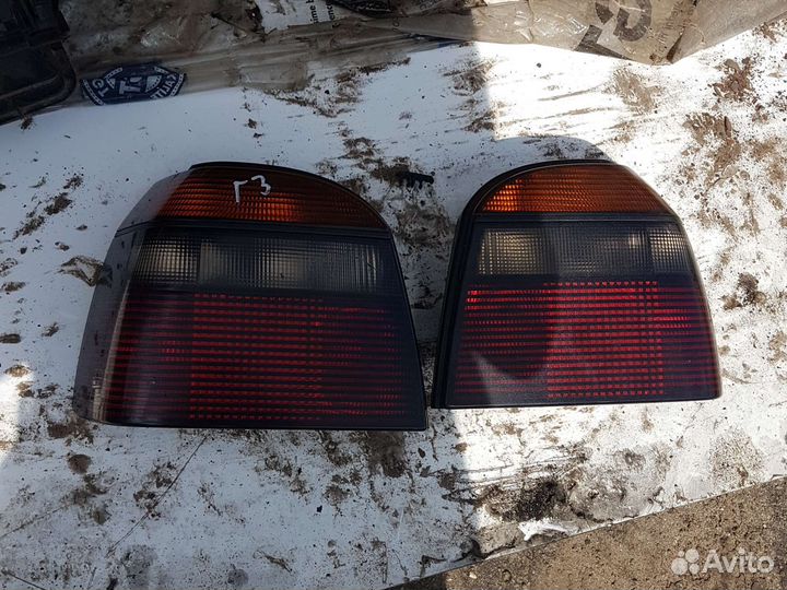 VW Golf 3 фонарь правый Hella Black