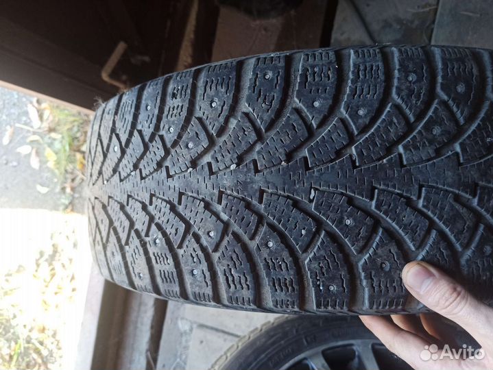 Nokian Tyres Hakkapeliitta 4 205/55 R16 94