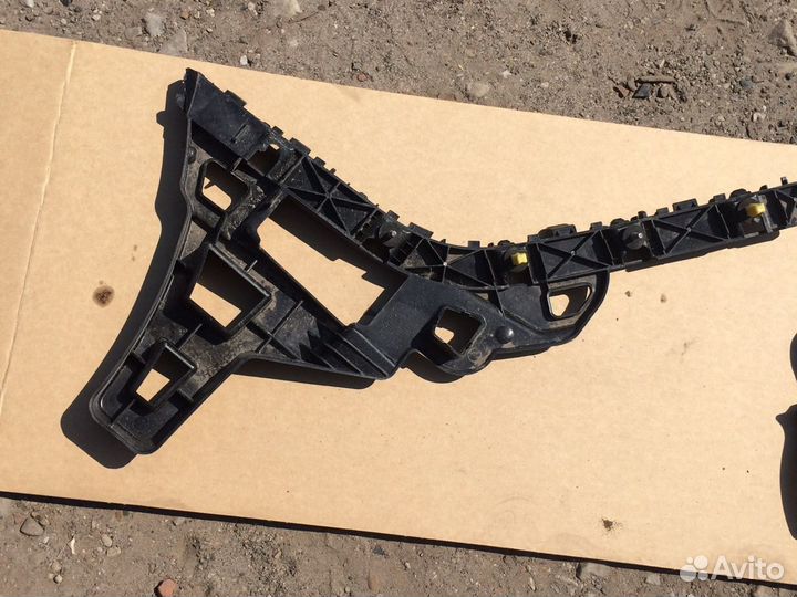 Крепление заднего бампера правое sonata 7