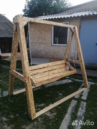 Садовые качели из дерева