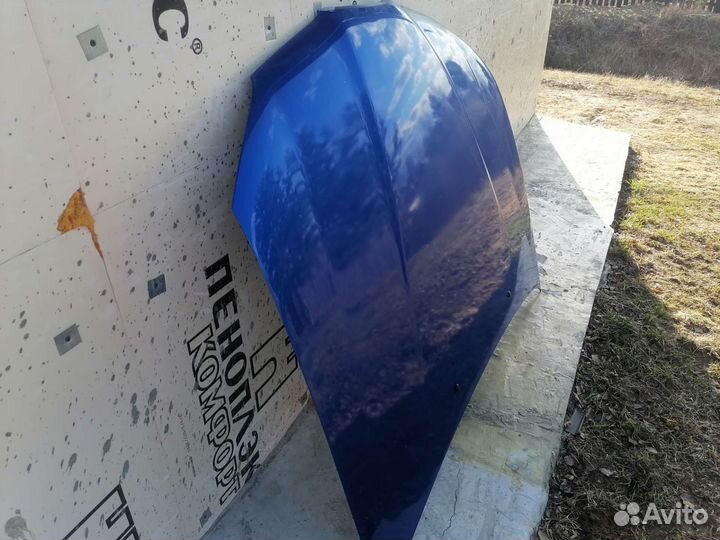 Капот subaru Impreza 2006