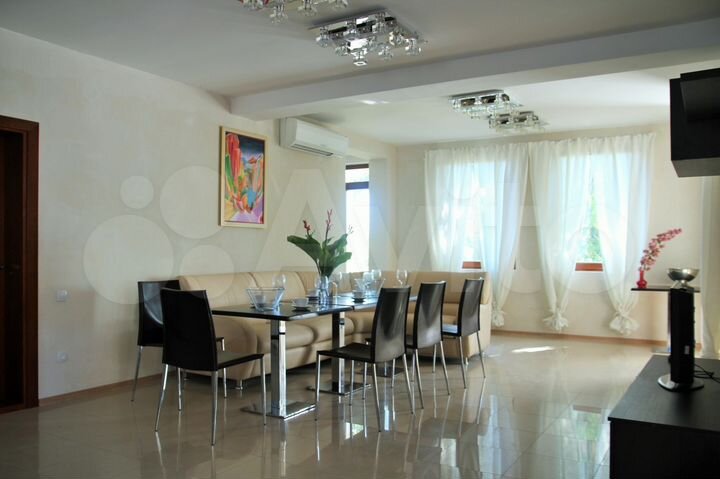 Дом 360 м² (Абхазия)