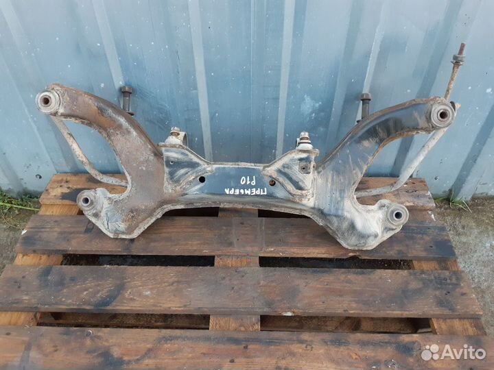 Балка подмоторная Ниссан Примьера П10