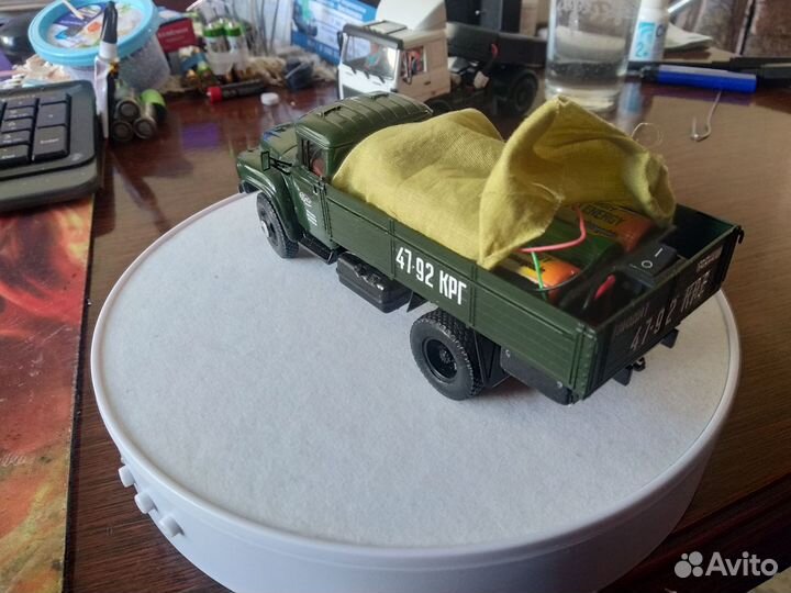 Модель грузовика ЗИЛ 130 учебный 1/43