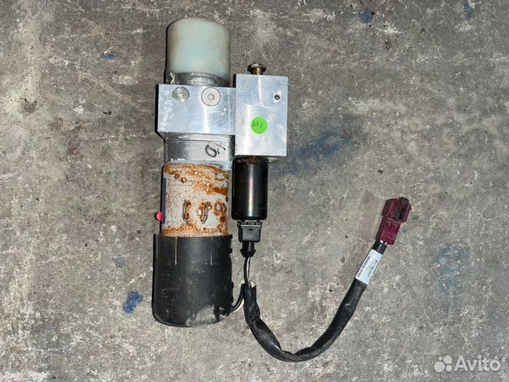 Механизм подъема двери багажника Mercedes-Benz