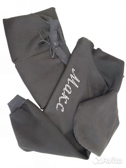 Машинная вышивка на трикотаже