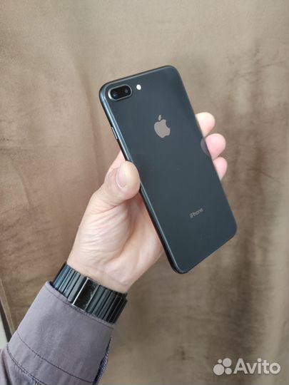 iPhone 8 Plus, 64 ГБ