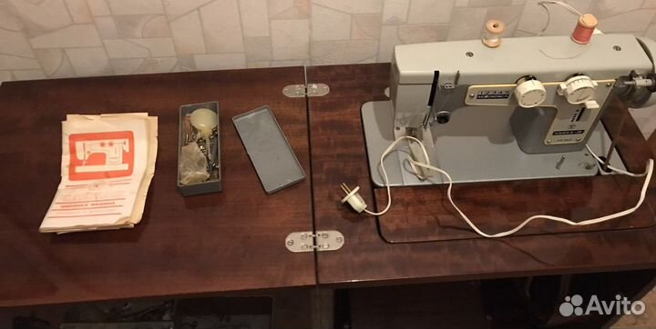 Швейная машинка чайка 3