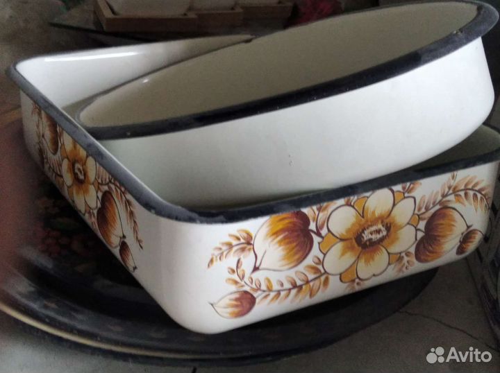 Много посуды,сервизы