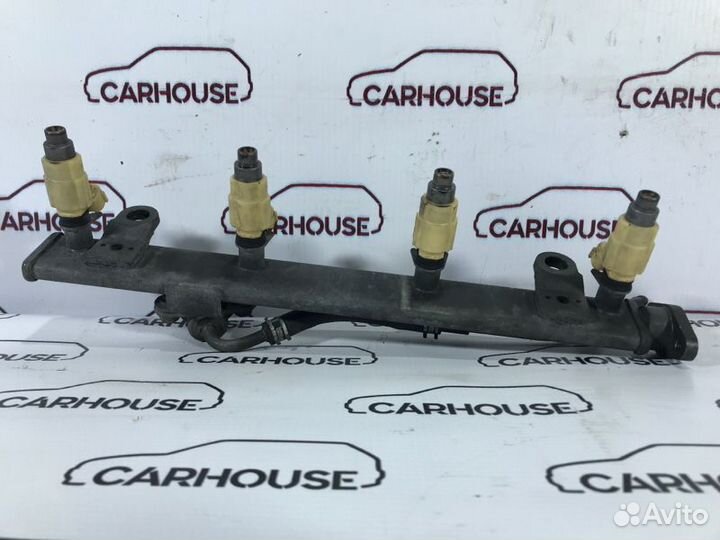 Рампа с форсунками Mitsubishi Galant 1.6 4G64