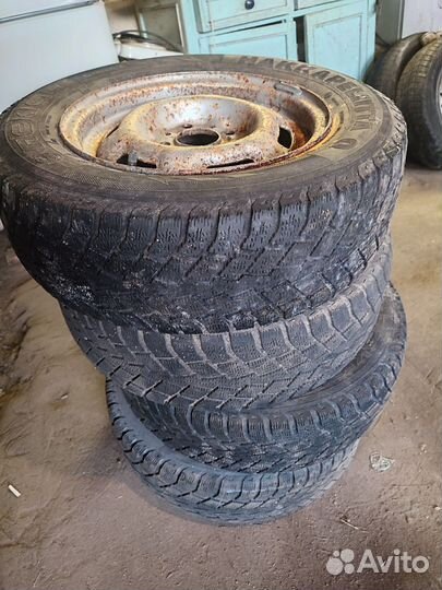 Nokian Tyres Hakkapeliitta Q 175/70 R13 82Q