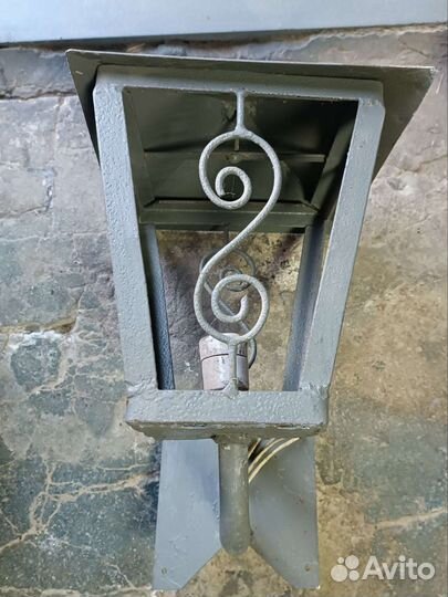 Фонарь уличный