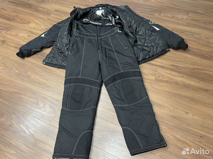 Снегоходный костюм