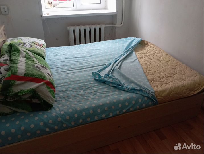 Кровать двухспальная бу