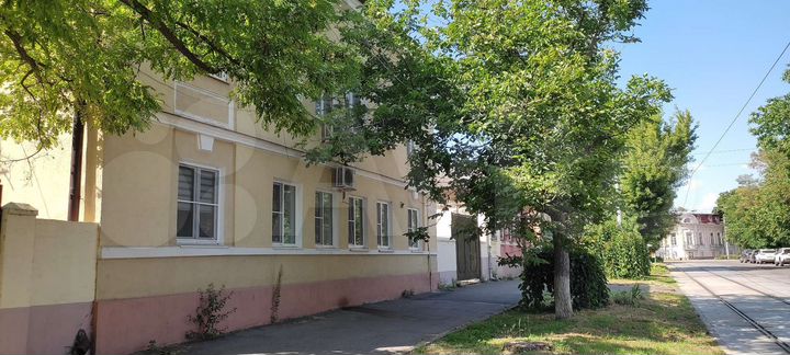 3-к. квартира, 58 м², 1/2 эт.