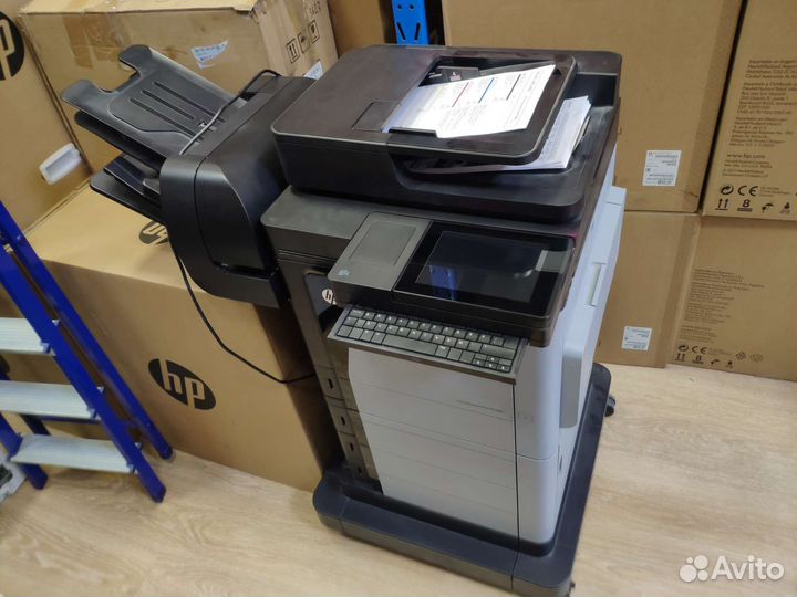 Цветное мфу А4 HP Color LaserJet Enterprise M680