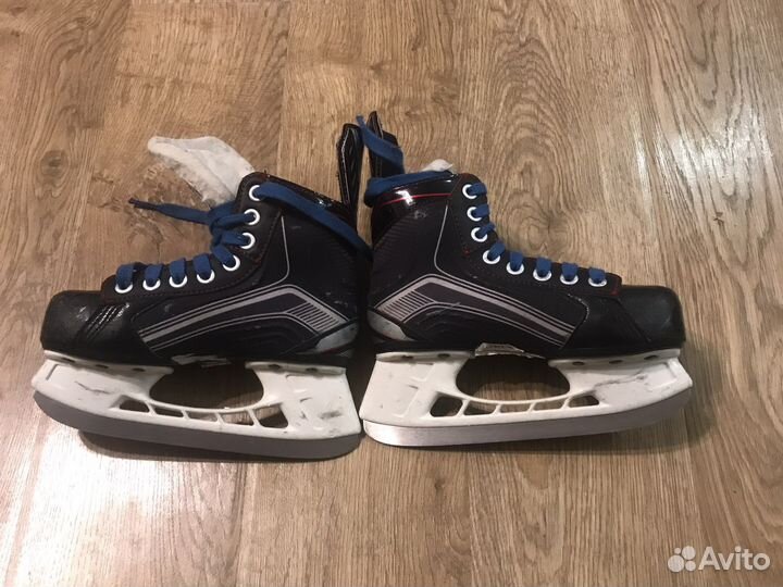 Хоккейные коньки bauer