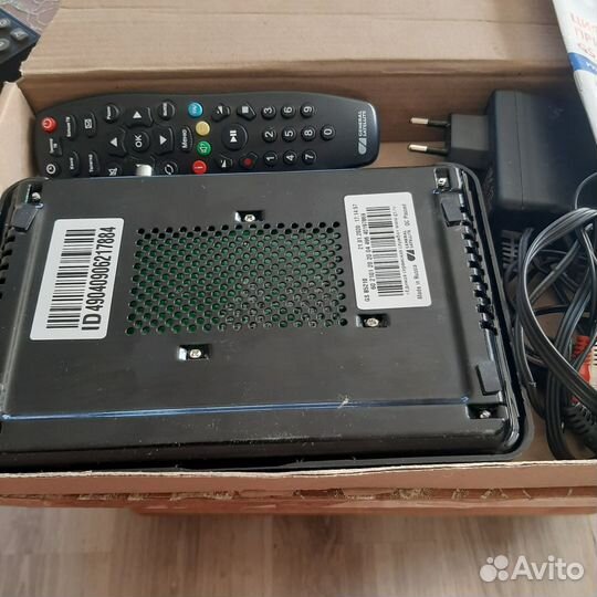 Приставка триколор gs b52 10