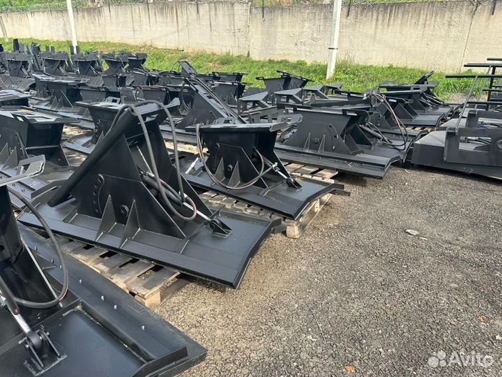 Отвал на мини погрузчик