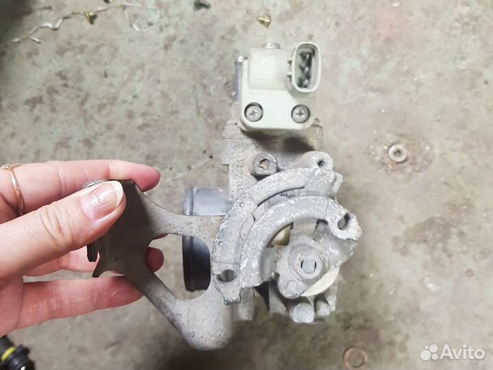 Датчик дроссельной заслонки Тойота 89452-22090