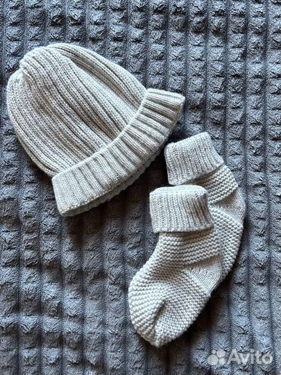 Вязаный комбинезон для новорожденного