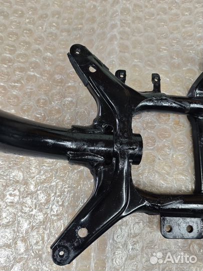 Рама с качелей и документами на Yamaha Vino 5SU