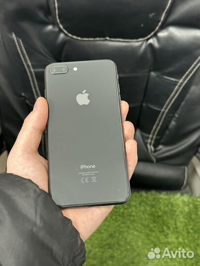 iPhone 8 Plus, 64 ГБ