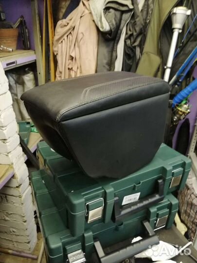 Подлокотник на kia rio 4