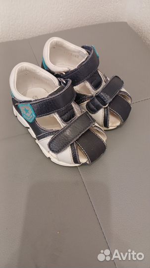 Сандалии для садика