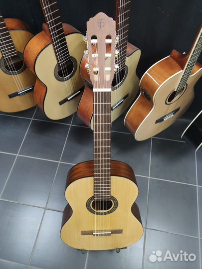 Классическая гитара Flight C-125 NA Новая