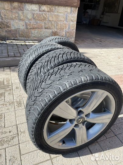 Колеса r18 зимние на Lexsus, комплект