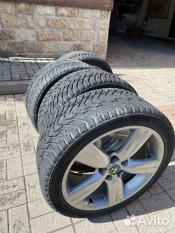 Колеса r18 зимние на Lexsus, комплект