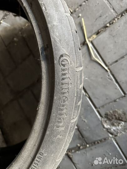 Continental ExtremeContact DW 235/40 R19