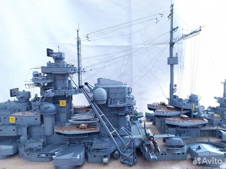 Продам модель немецкого линкора 