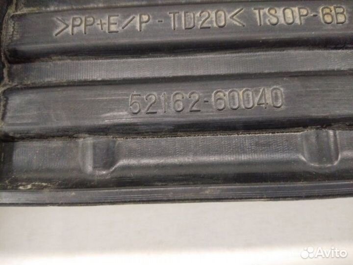 Накладка бампера задняя Toyota Land Cruiser 200 C