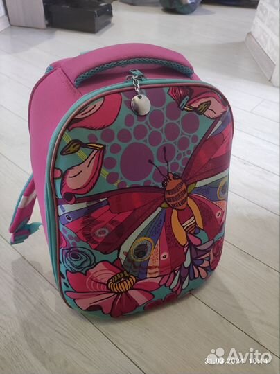Рюкзак школьный