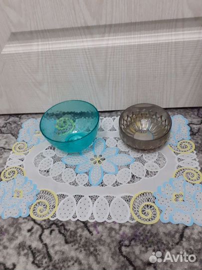 Два салатника